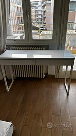 Scrivania Ikea Bestå Burs