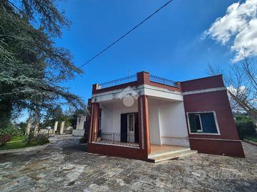 VILLA SINGOLA A POLIGNANO A MARE