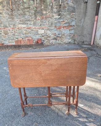 Tavolino pieghevole vintage in legno – pratico, co