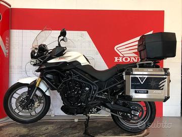 Triumph Tiger 800