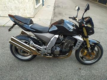 Kawasaki Z1000 Black edition