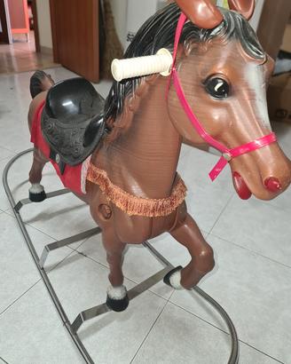 cavalluccio a dondolo vintage