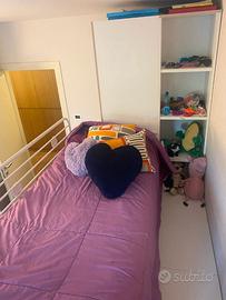 Camera cameretta letto armadio bambini castello