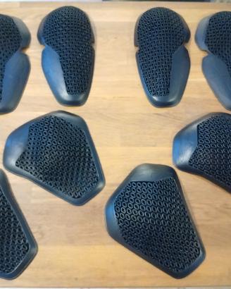 protezioni alpinestar 