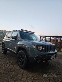 jeep renegade trailhawk UNICA 