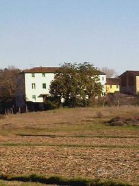 Rustico / Casale di 860 m² con più di 5 locali a L