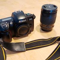 Nikon F60 con obiettivo 28-80 mm