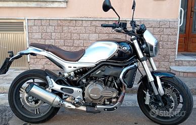Moto QJ 550srv 