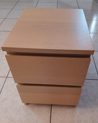 Comodino Ikea modello Malm