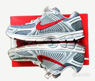 Nike Zoom Vomero 5 SE Grey Fog/University Red