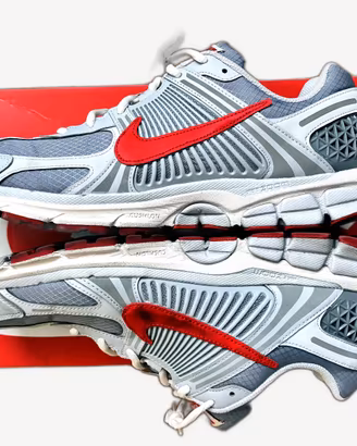 Nike Zoom Vomero 5 SE Grey Fog/University Red