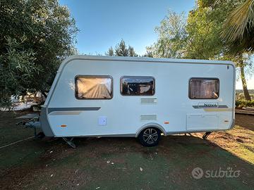 Roulotte caravan hymer eriba nova