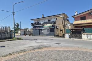 2 LOCALI A CASTEL VOLTURNO