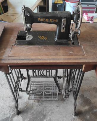 macchina da cucire NECCHI