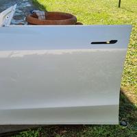 Portiera anteriore sinistra tesla model y bianca