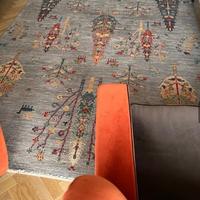 Tappeto moderno grigio arancione