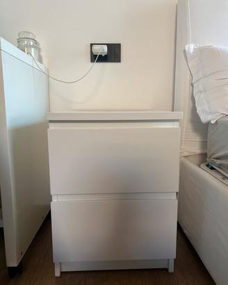 Comodino due cassetti ikea malm