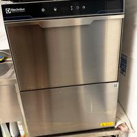 Lavastoviglie lavaoggetti