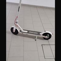 Monopattino ducati