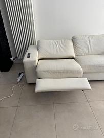 Divano  pelle 3 posti seduta allungabile elettrica