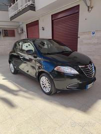 Lancia Ypsilon 1.3 MJT 95 CV 5 porte S&S Platinum