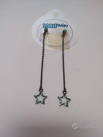 Orecchini con stella pendente