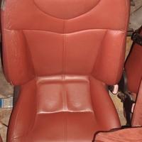 sedili in pelle rossa alfa GT/147