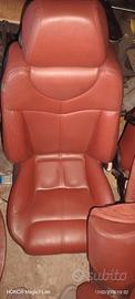sedili in pelle rossa alfa GT/147