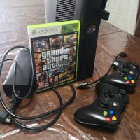  XBOX 360 con 2 joystick e gioco