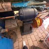 Smerigliatrice lucidatrice protezione