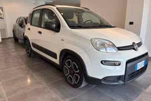 Fiat Panda Cross 1.0 FireFly S&S Hybrid NESSUN OBB