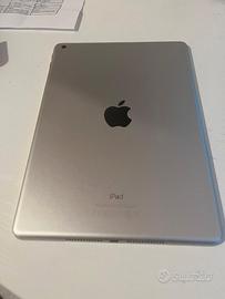 IPAD 5 generazione 32GB Argento