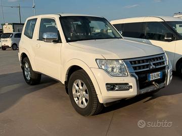 Mitsubishi Pajero 3.2 DI-D 16V aut. 3p. Intense DP