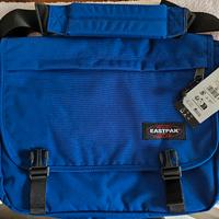Nuova borsa a tracolla Eastpak Delegate + 20 litri