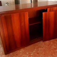 Credenza o mobile da ufficio in legno