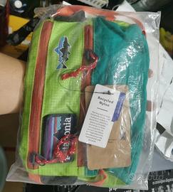 Patagonia-Borsa a tracolla + T-shirt