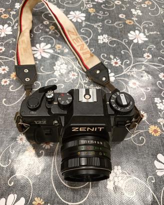 macchina fotografica Zenit 122