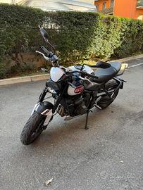 Triumph trident 660 triple tribute