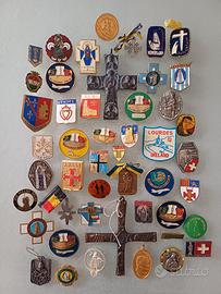 Lotto 48 Spille Religiose Vintage Medaglie