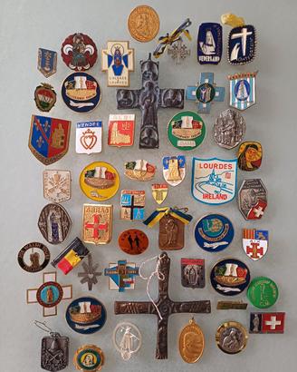 Lotto 48 Spille Religiose Vintage Medaglie