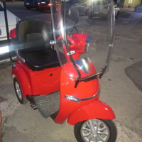 Scooter per anziani/disabili