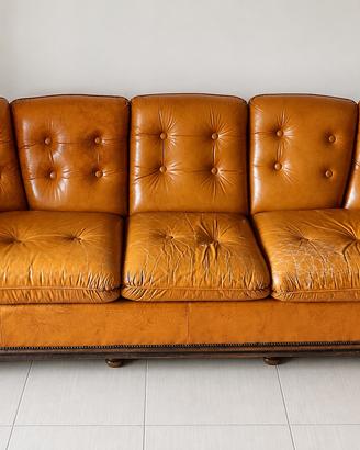 Divano vintage in pelle color cognac – 3 posti