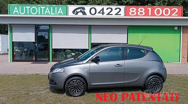 Lancia Ypsilon 1.2 69 CV 5 porte Platinum