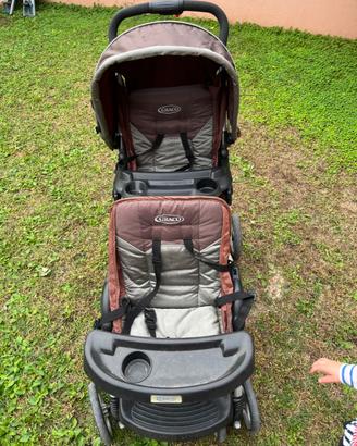 Passeggino gemellare graco