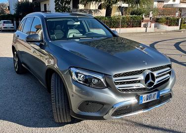 MERCEDES GLC 250d 4matic sport