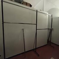 scaffale appendiabiti magazzino
