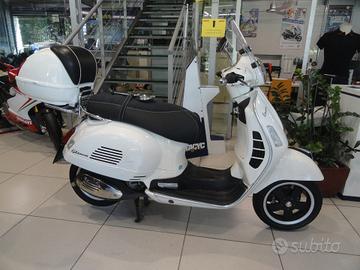 Vespa GTS 300