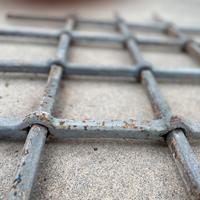 Inferriata finestra in ferro pieno oltre 100 anni