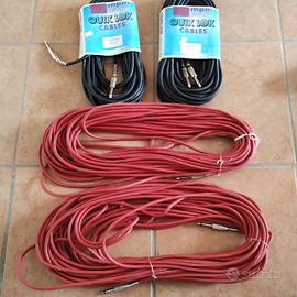cavi strumenti musicali e microfono 