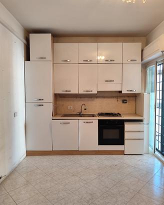 SVUOTO TUTTO  cucina+ elettrodomestici 